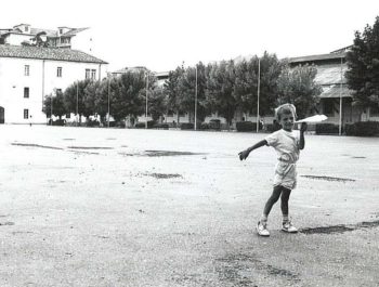 Un bambino albanese biondissimo